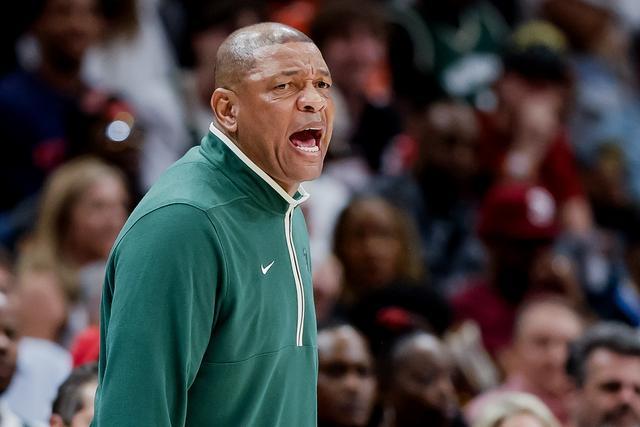 马尚30分亚当斯50+11+6 广东9连胜送福建6连败